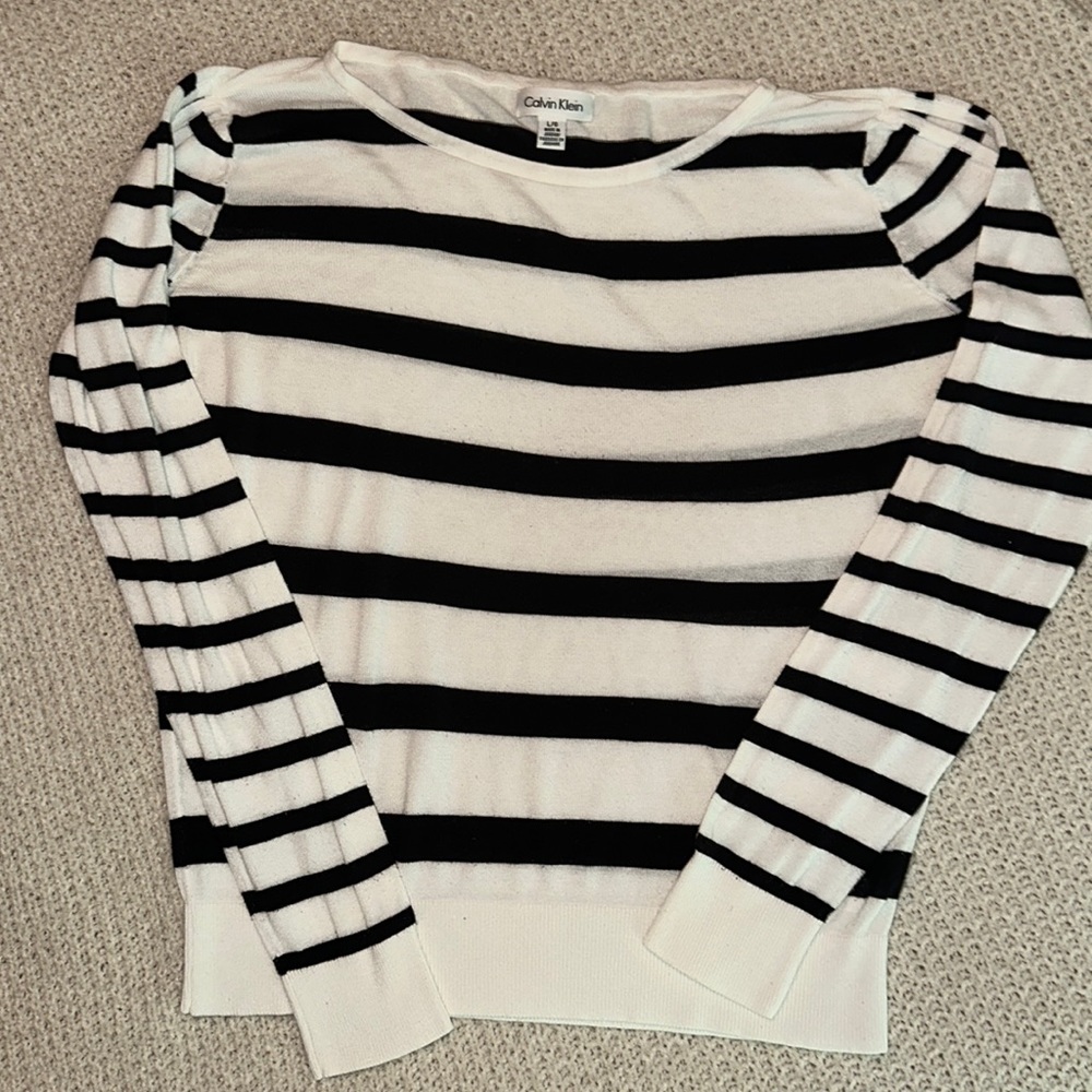 Calvin Klein Sweater
